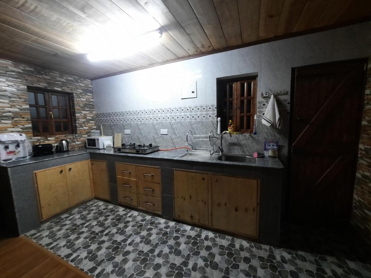 TimauThe Wonky Houseアパートメント エクステリア 写真