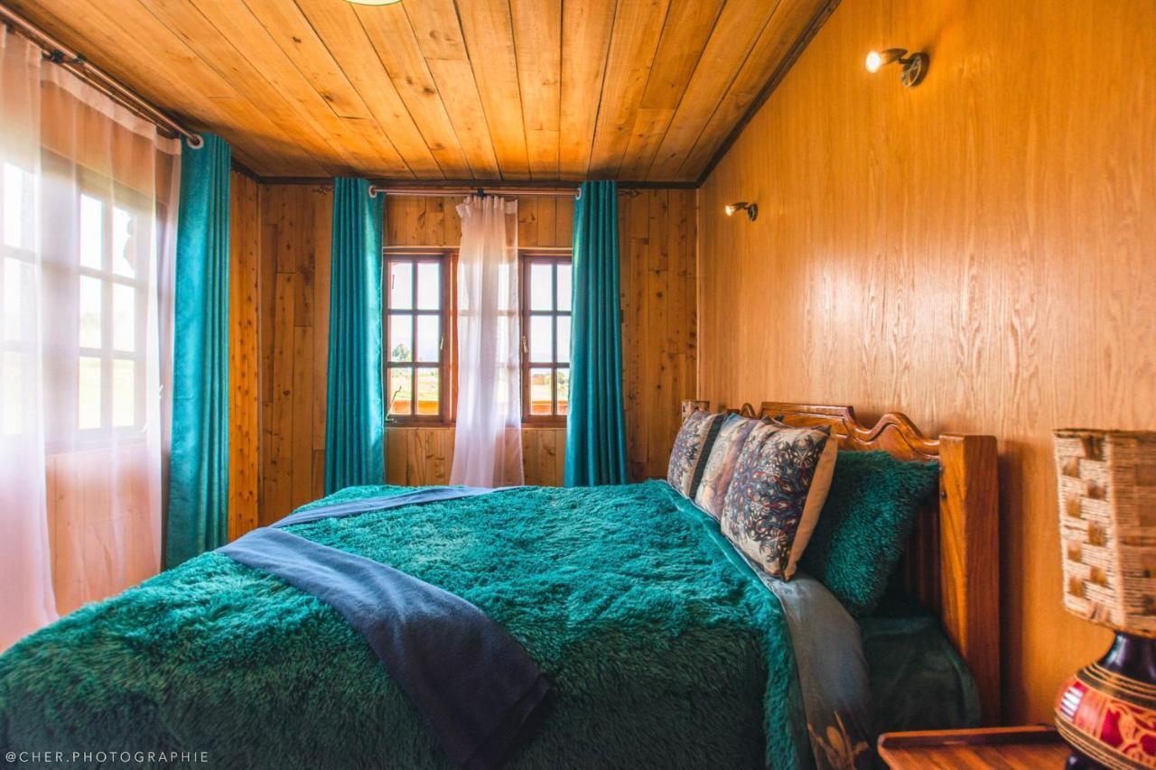 TimauThe Wonky Houseアパートメント エクステリア 写真