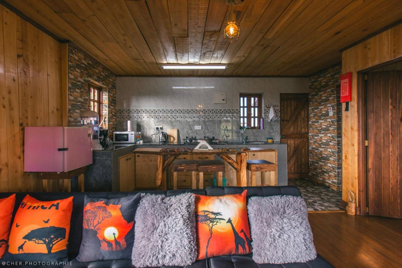 TimauThe Wonky Houseアパートメント エクステリア 写真